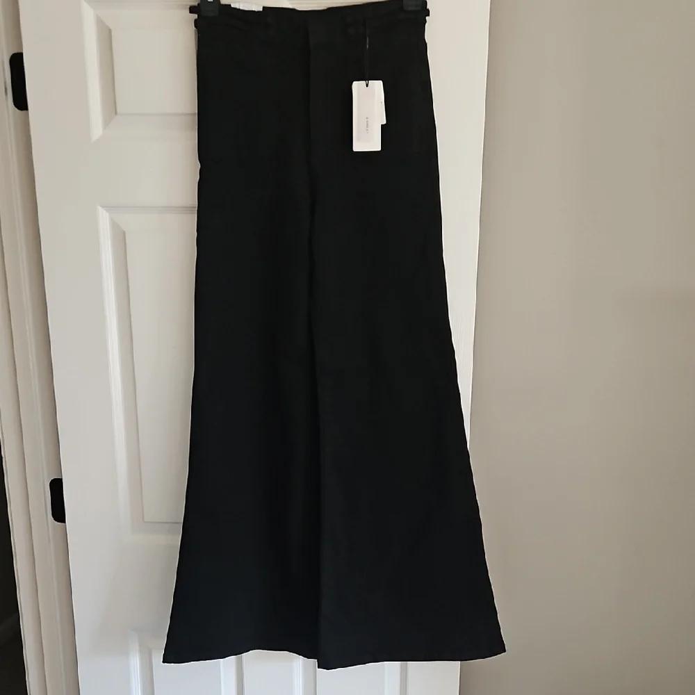 A Loves A High Rise Wide Leg Denim: Black: Size- 26 - Picture 2 of 13